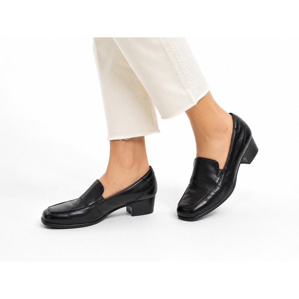 Strictly Comfort Vintage Black Leather Comfort Slip-On Loafers Women's Size 10M